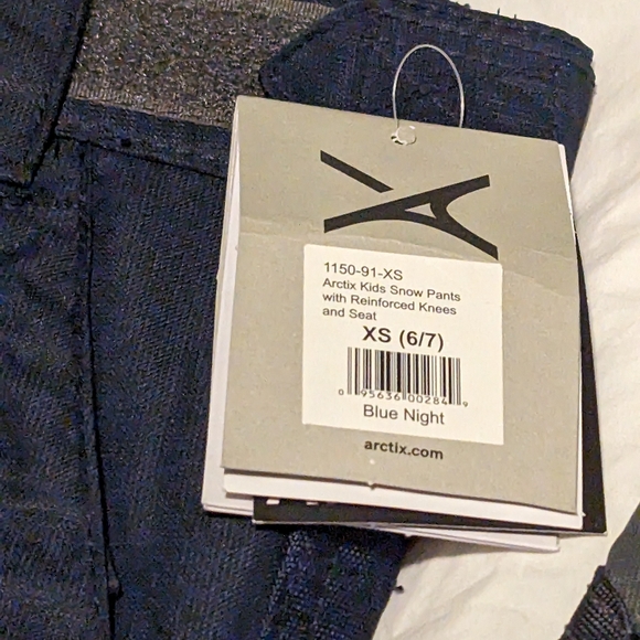 2 Pairs of Artix Kids Snow Pants size 6-7 NWT - Picture 4 of 6